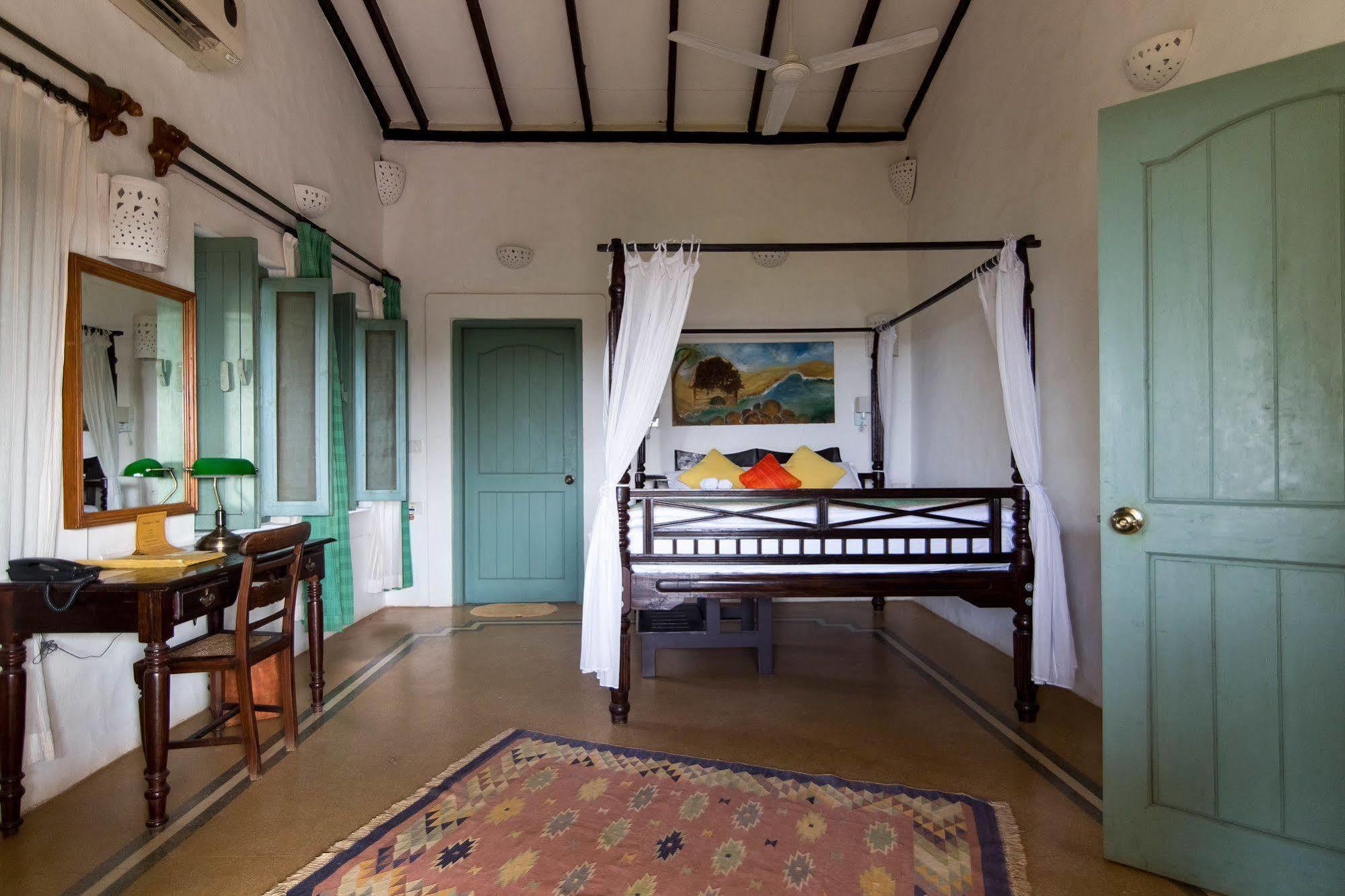 Wildflower Villas - All Villa Hotel, Family Run Candolim Extérieur photo
