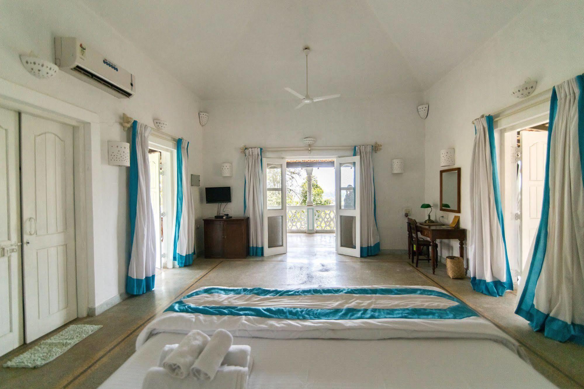Wildflower Villas - All Villa Hotel, Family Run Candolim Extérieur photo