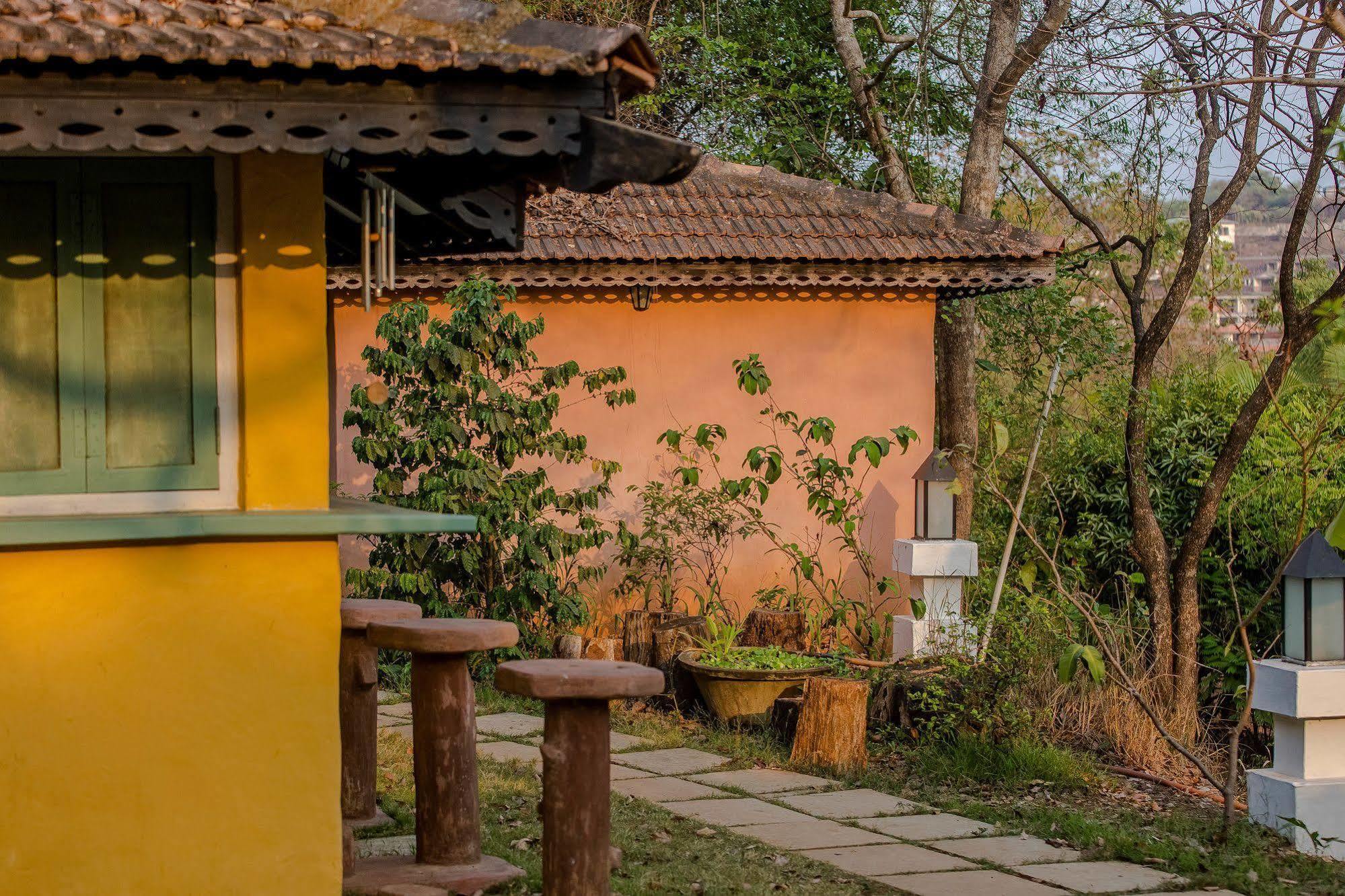 Wildflower Villas - All Villa Hotel, Family Run Candolim Extérieur photo