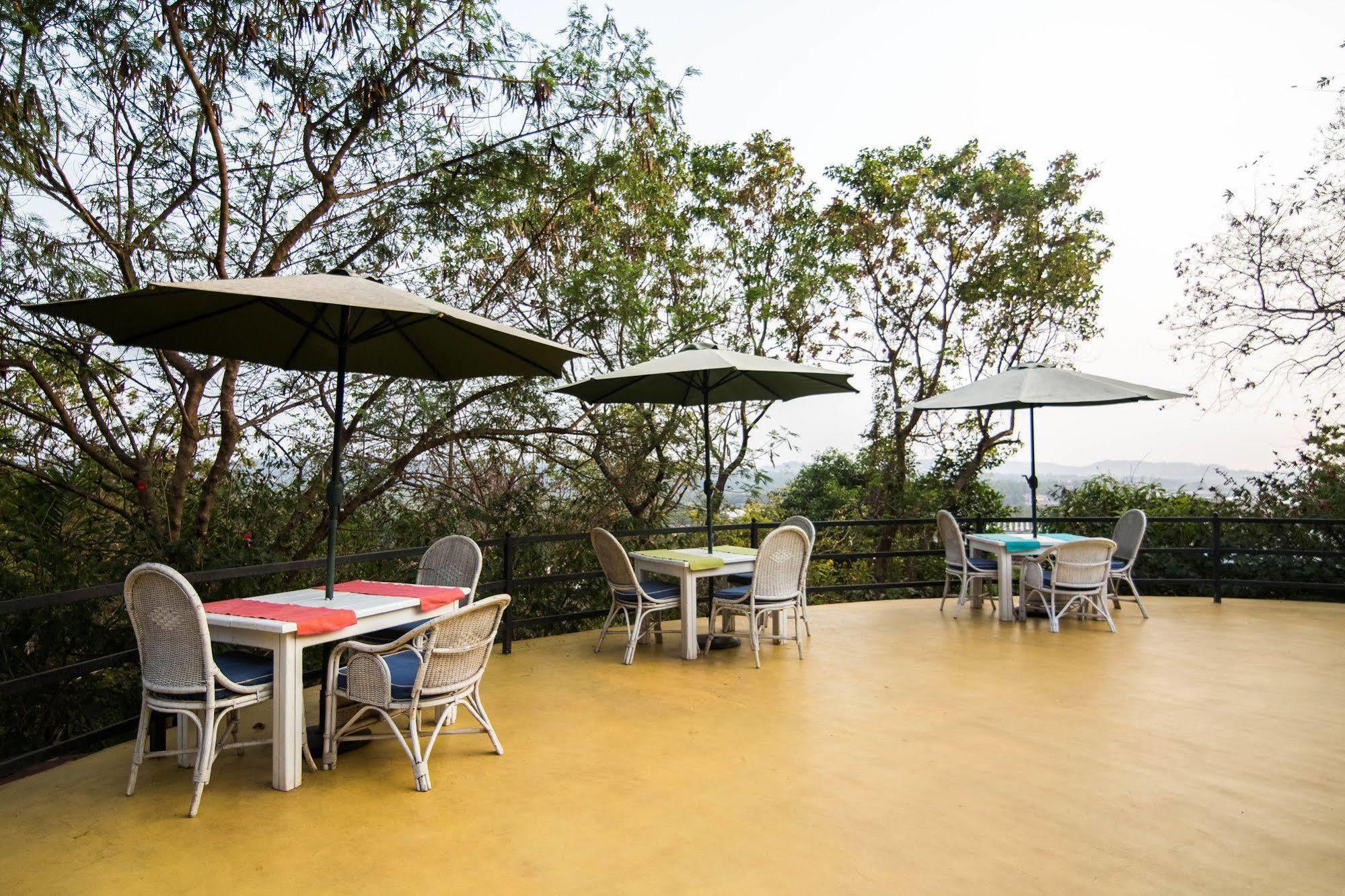 Wildflower Villas - All Villa Hotel, Family Run Candolim Extérieur photo