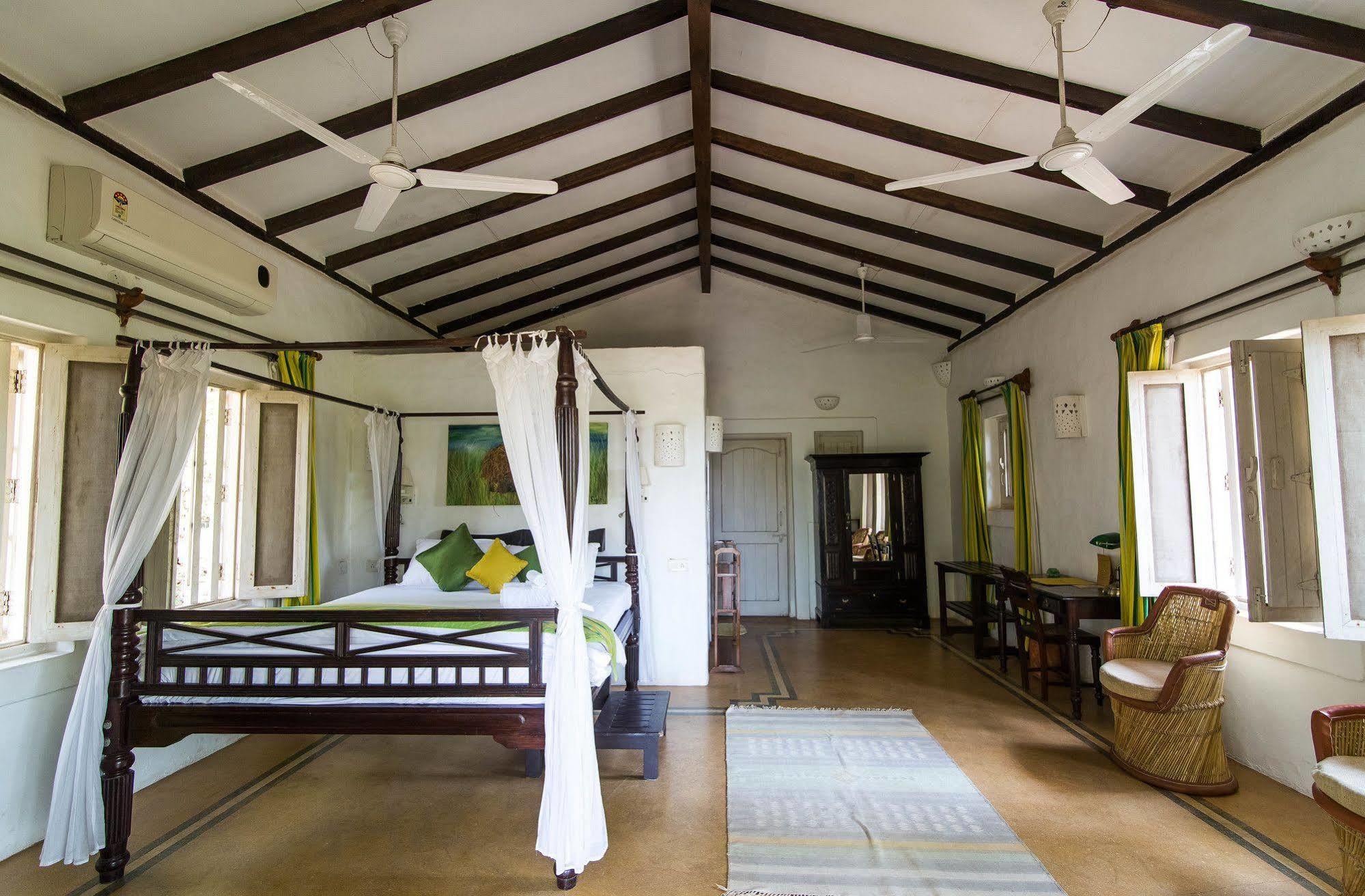 Wildflower Villas - All Villa Hotel, Family Run Candolim Extérieur photo