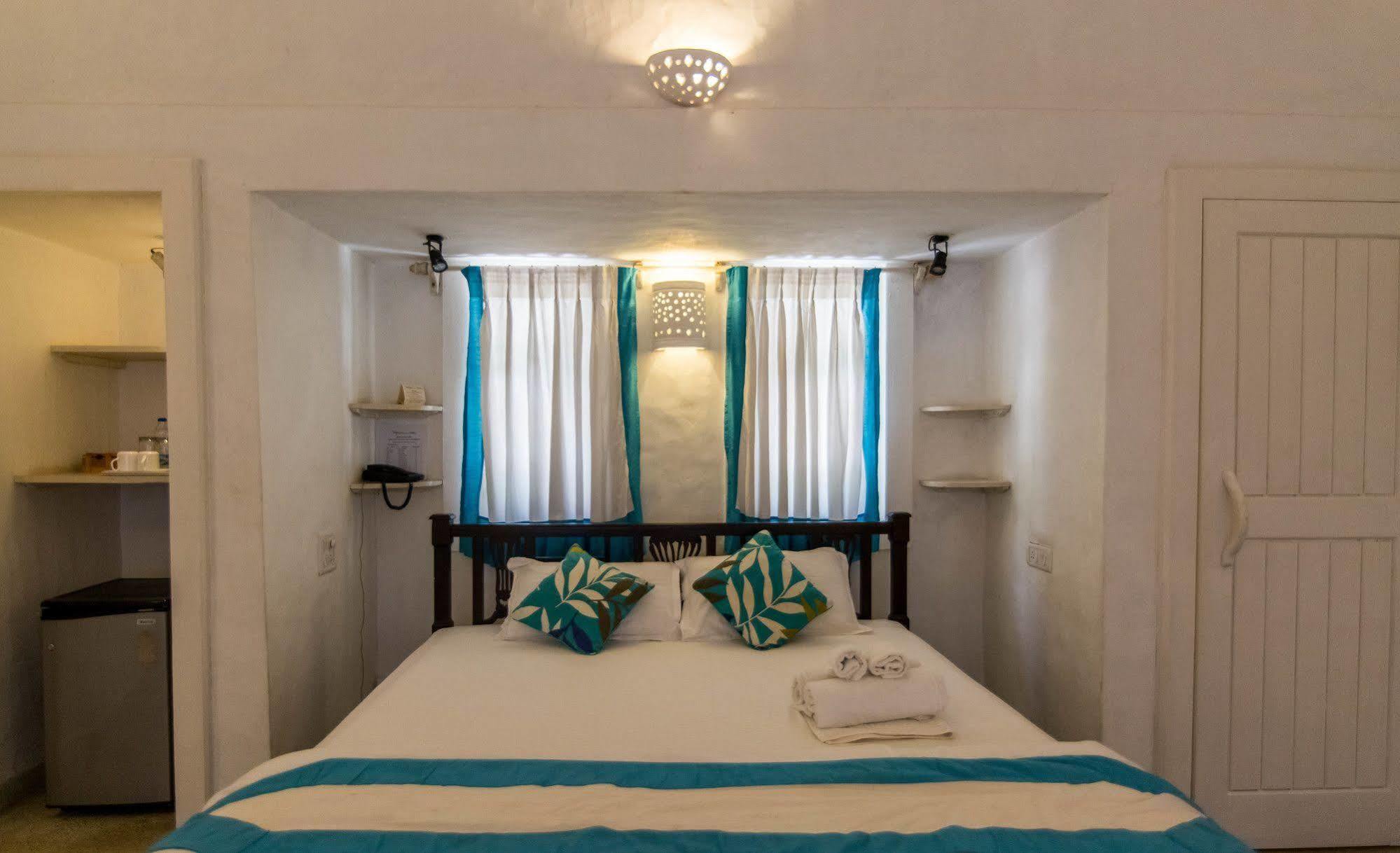 Wildflower Villas - All Villa Hotel, Family Run Candolim Extérieur photo